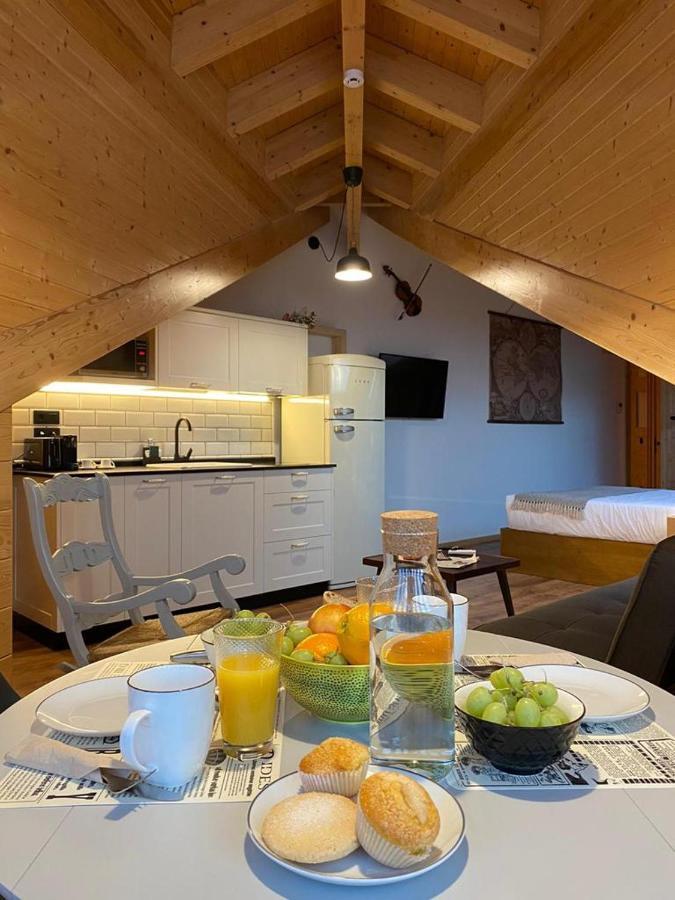 Apartamentos La Casina De Los Musicos Pola de Siero Luaran gambar