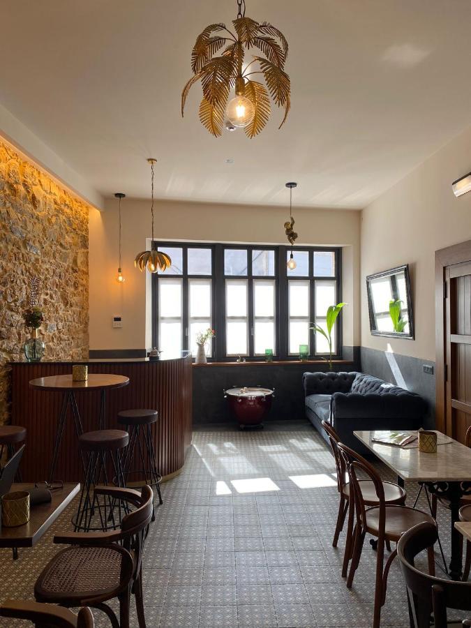 Apartamentos La Casina De Los Musicos Pola de Siero Luaran gambar
