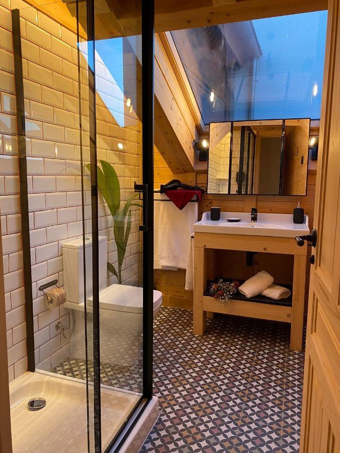 Apartamentos La Casina De Los Musicos Pola de Siero Luaran gambar