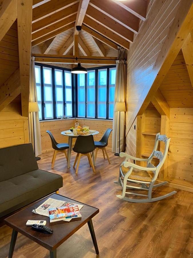 Apartamentos La Casina De Los Musicos Pola de Siero Luaran gambar