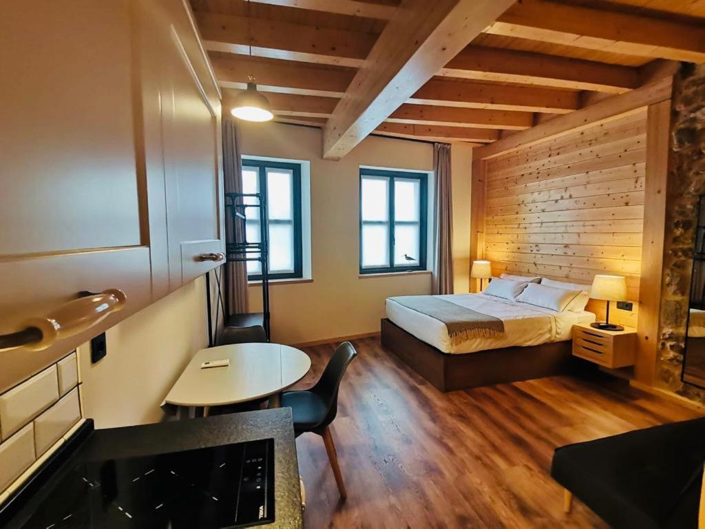 Apartamentos La Casina De Los Musicos Pola de Siero Luaran gambar