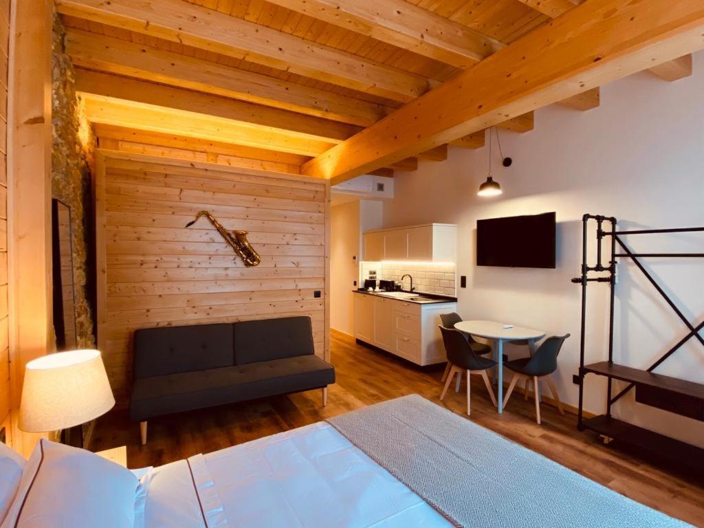 Apartamentos La Casina De Los Musicos Pola de Siero Luaran gambar